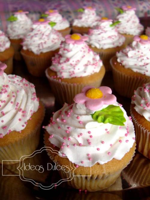 Cupcakes para el Dia de la Mujer en Cerámicas San Lorenzo